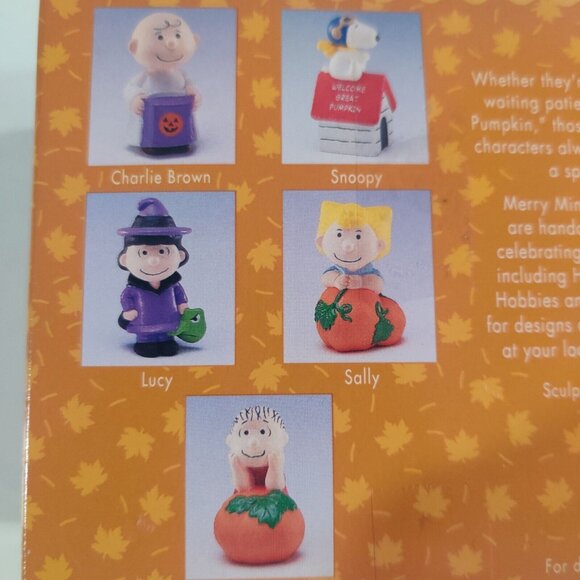 Hallmark 1996 Peanuts Halloween Pumpkin Patch Merry Miniatures Snoopy 5pc/set - Picture 2 of 7